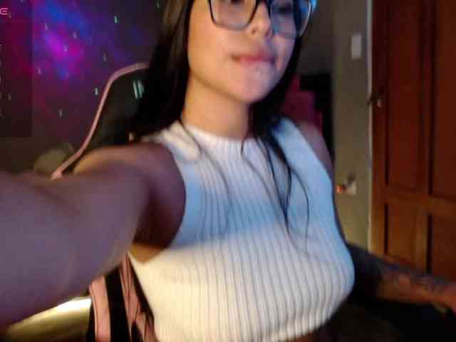 OliviaCarter1 webcam