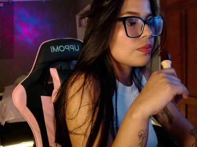 OliviaCarter1 webcam