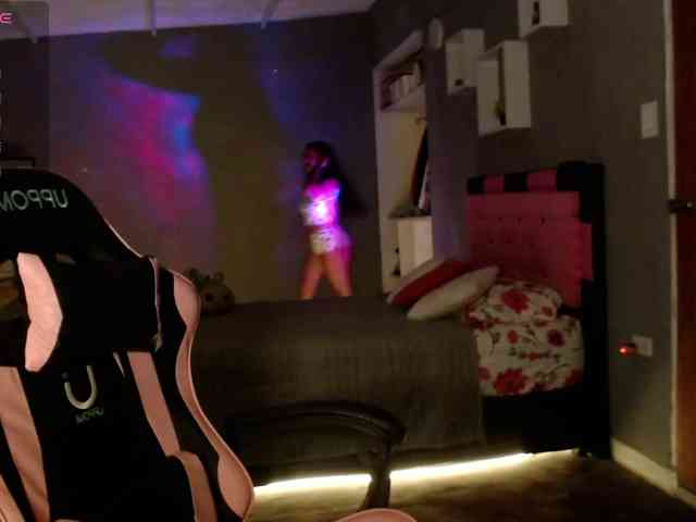 OliviaCarter1 webcam