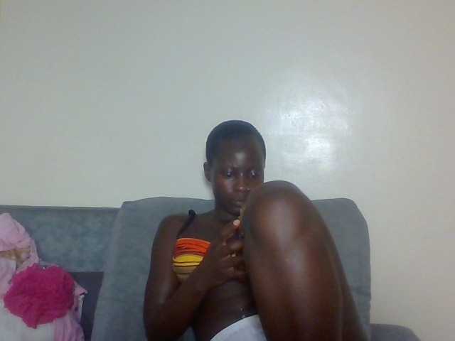 Miss-cookie webcam bongacams model stream image