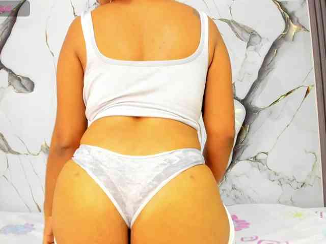 CoralThompson webcam