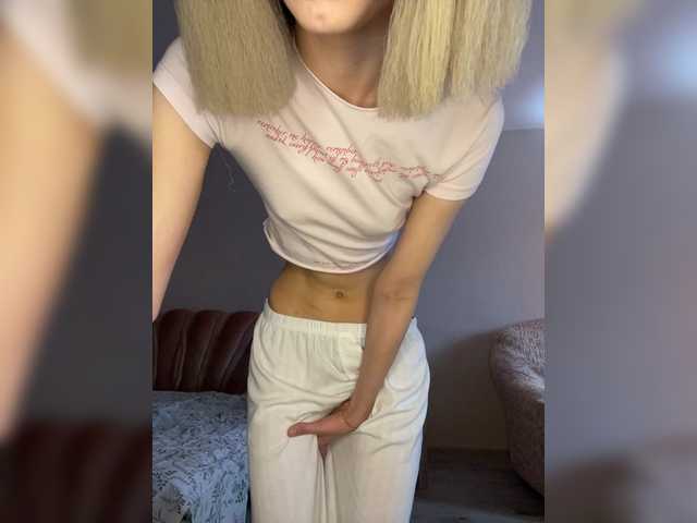 AnnaSissi's BongaCams show and profile