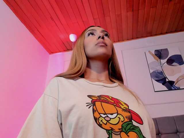 Arianne-ferrer's BongaCams show and profile