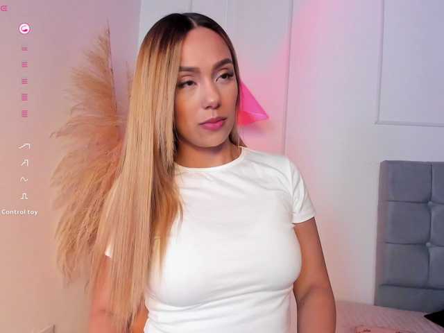 Arianne-ferrer's BongaCams show and profile