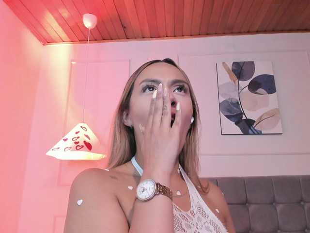 Arianne-ferrer's BongaCams show and profile