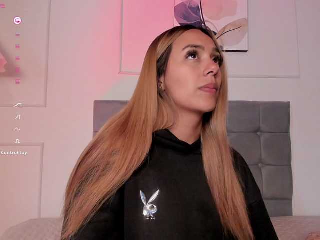 Arianne-ferrer's BongaCams show and profile