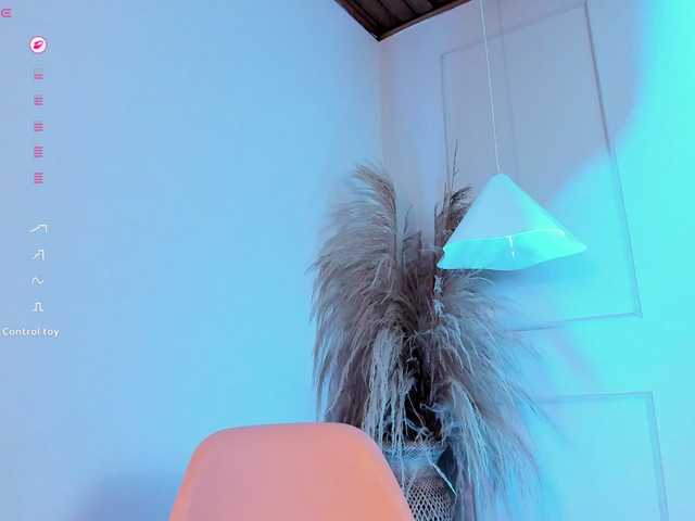 Arianne-ferrer's BongaCams show and profile