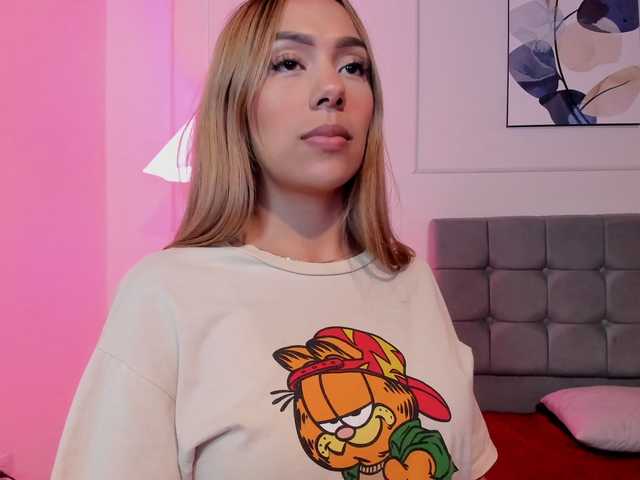 Arianne-ferrer's BongaCams show and profile