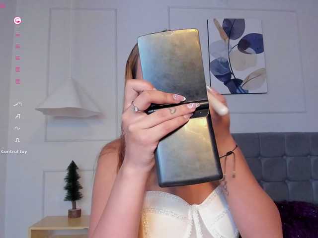 Arianne-ferrer's BongaCams show and profile