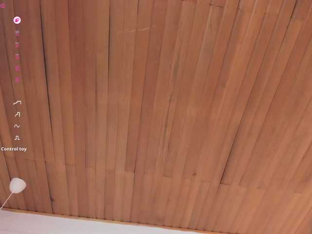 Arianne-ferrer's BongaCams show and profile