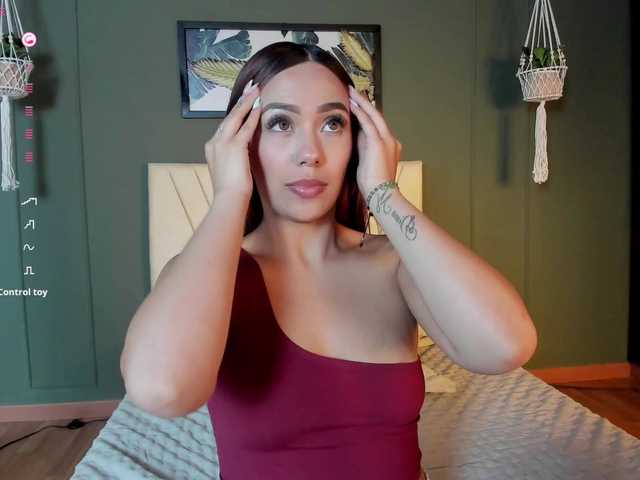 Arianne-ferrer's BongaCams show and profile