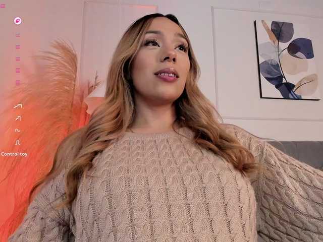 Arianne-ferrer's BongaCams show and profile