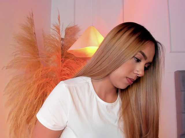 Arianne-ferrer's BongaCams show and profile