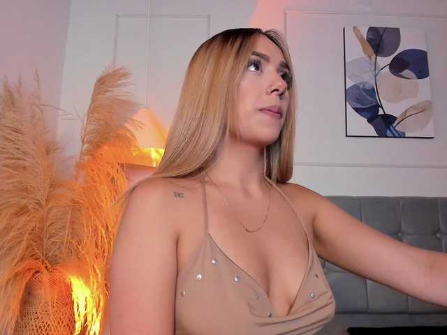 Arianne-ferrer's BongaCams show and profile