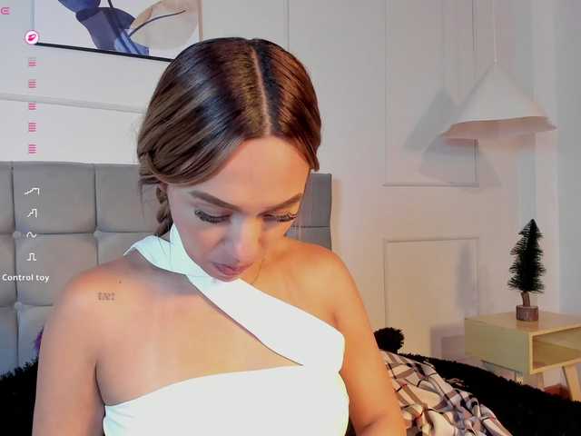 Arianne-ferrer's BongaCams show and profile