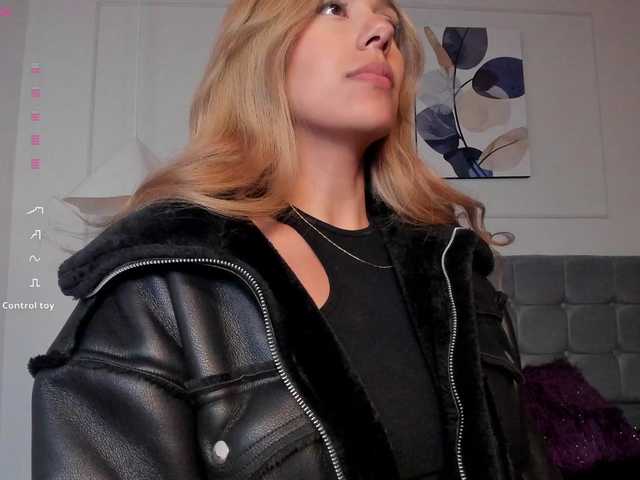 Arianne-ferrer's BongaCams show and profile