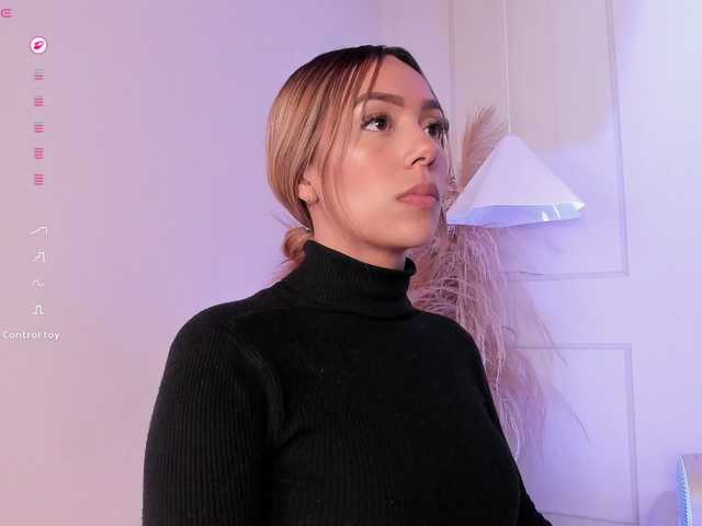 Arianne-ferrer's BongaCams show and profile