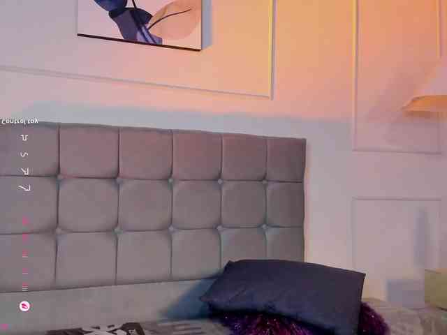 Nicole_Voshkie webcam