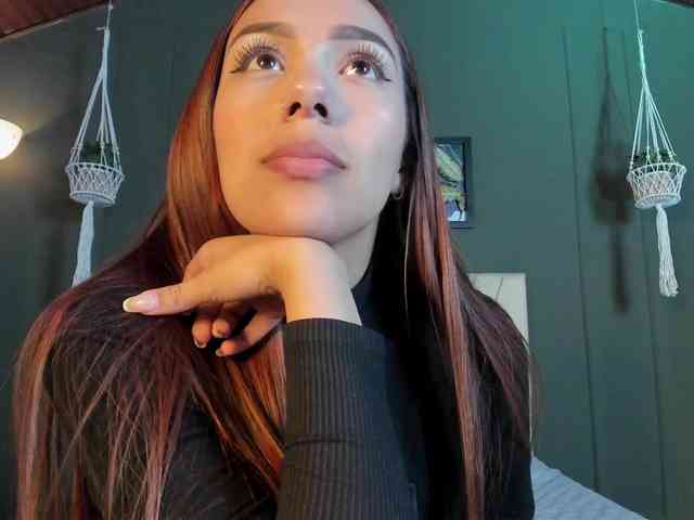 Nicole_Voshkie webcam