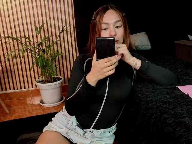 Nicole_Voshkie webcam