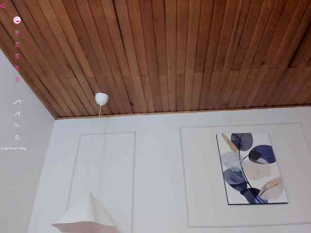 Nicole_Voshkie webcam