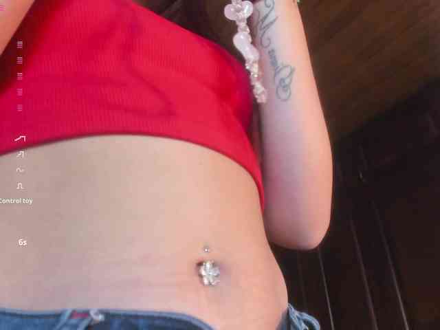 Nicole_Voshkie webcam