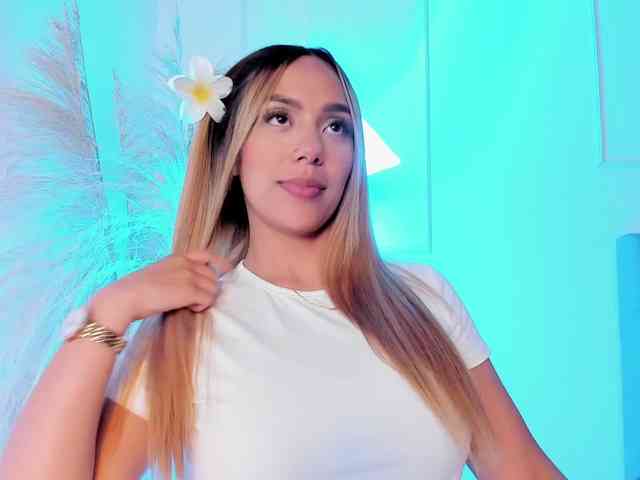 Nicole_Voshkie webcam