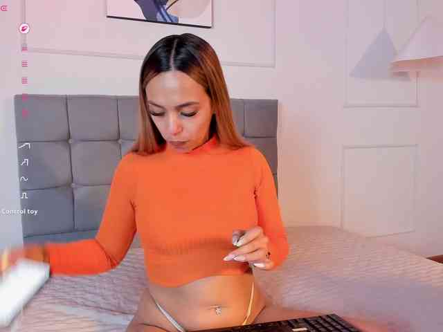 Nicole_Voshkie webcam
