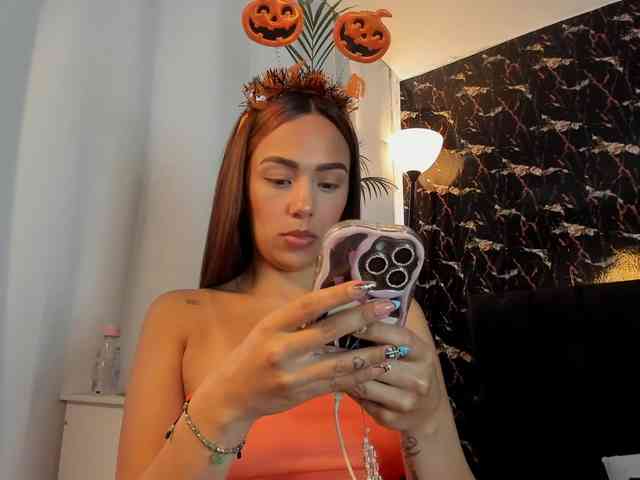 Nicole_Voshkie webcam