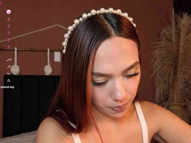 Nicole_Voshkie webcam