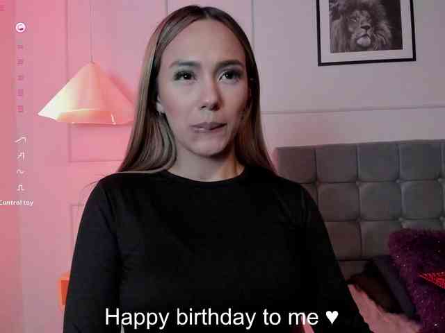 Nicole_Voshkie webcam