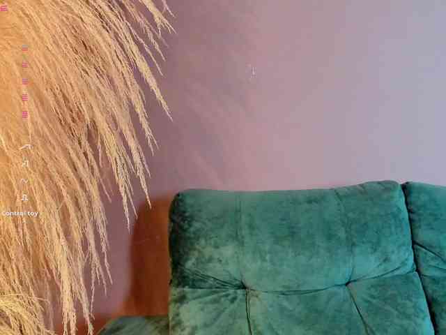 Nicole_Voshkie webcam