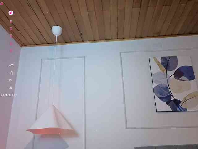 Nicole_Voshkie webcam