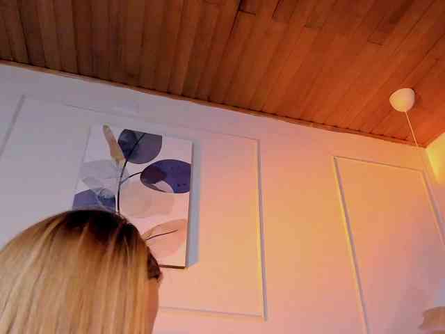 Nicole_Voshkie webcam