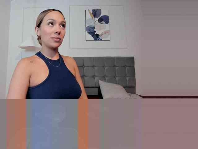 Nicole_Voshkie webcam