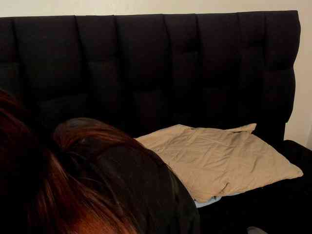 Nicole_Voshkie webcam