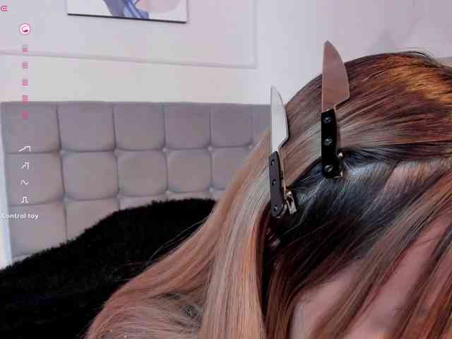 Nicole_Voshkie webcam