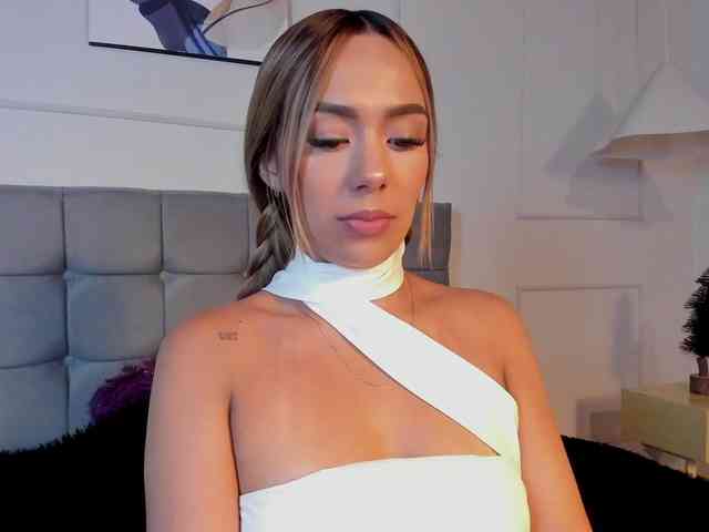 Nicole_Voshkie webcam