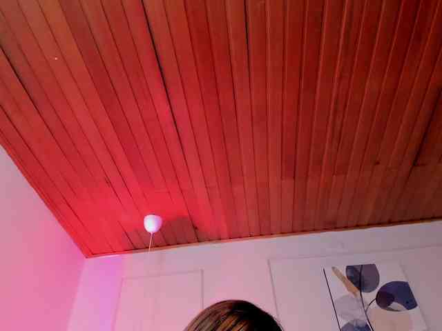 Nicole_Voshkie webcam