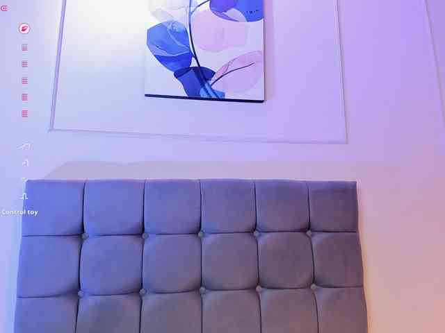 Nicole_Voshkie webcam