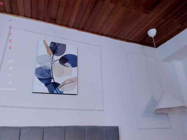 Nicole_Voshkie webcam