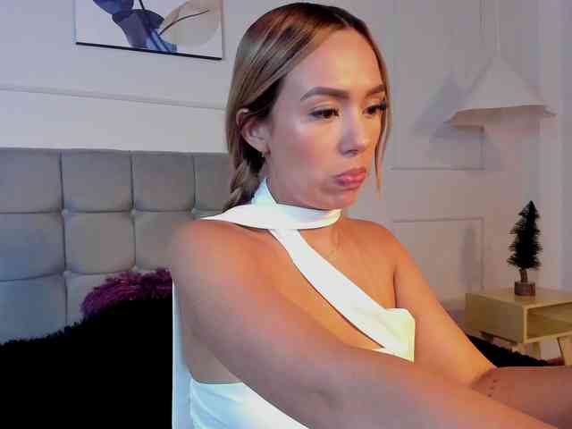 Nicole_Voshkie webcam