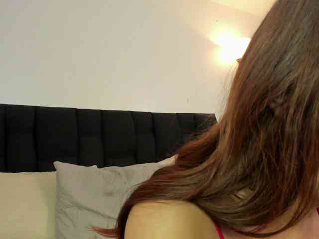 Nicole_Voshkie webcam