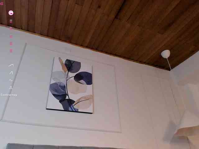 Nicole_Voshkie webcam