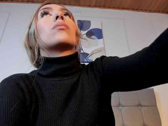 Nicole_Voshkie webcam