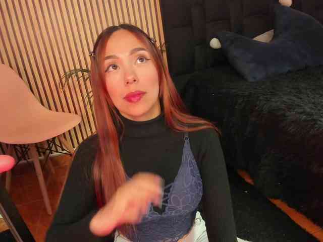 Nicole_Voshkie webcam