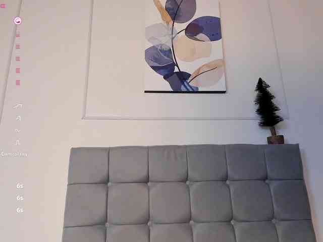 Nicole_Voshkie webcam