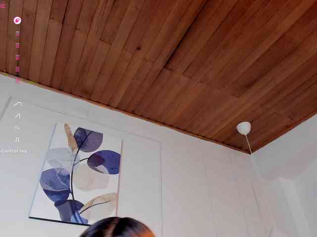 Nicole_Voshkie webcam