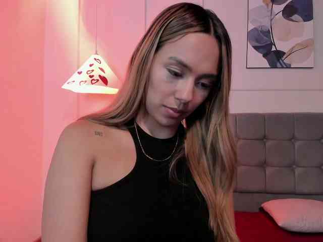 Nicole_Voshkie webcam
