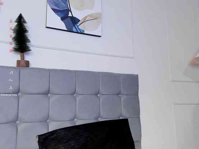 Nicole_Voshkie webcam